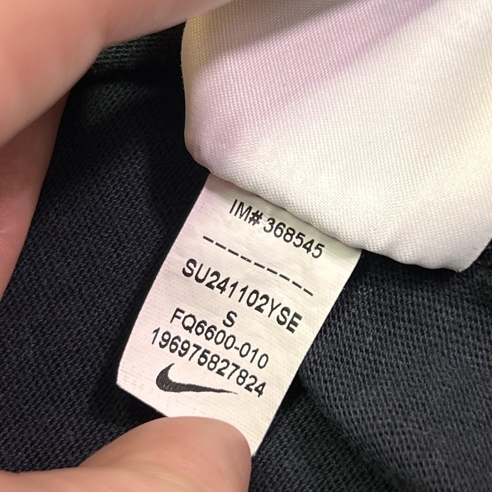 Nike Shirt Womens Small Black Nike Tee Loose Fit 1972 Graphic Tee Short Sleeve - Picture 8 of 11